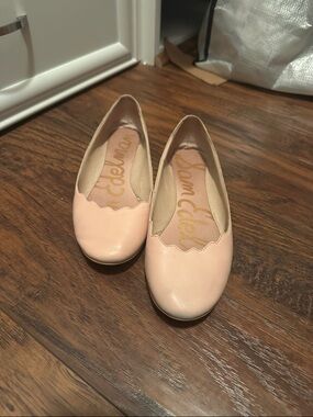 Sam Edelman Scallop-Edge Ballet Flats in Blush